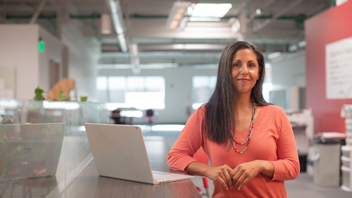 AI Receptionist vs. Live Receptionist: A Definitive Cost and Capability Comparison | Coastal Solutions Media Lowcountry